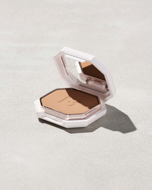 Pro Filt'r Soft Matte Powder Foundation — #240